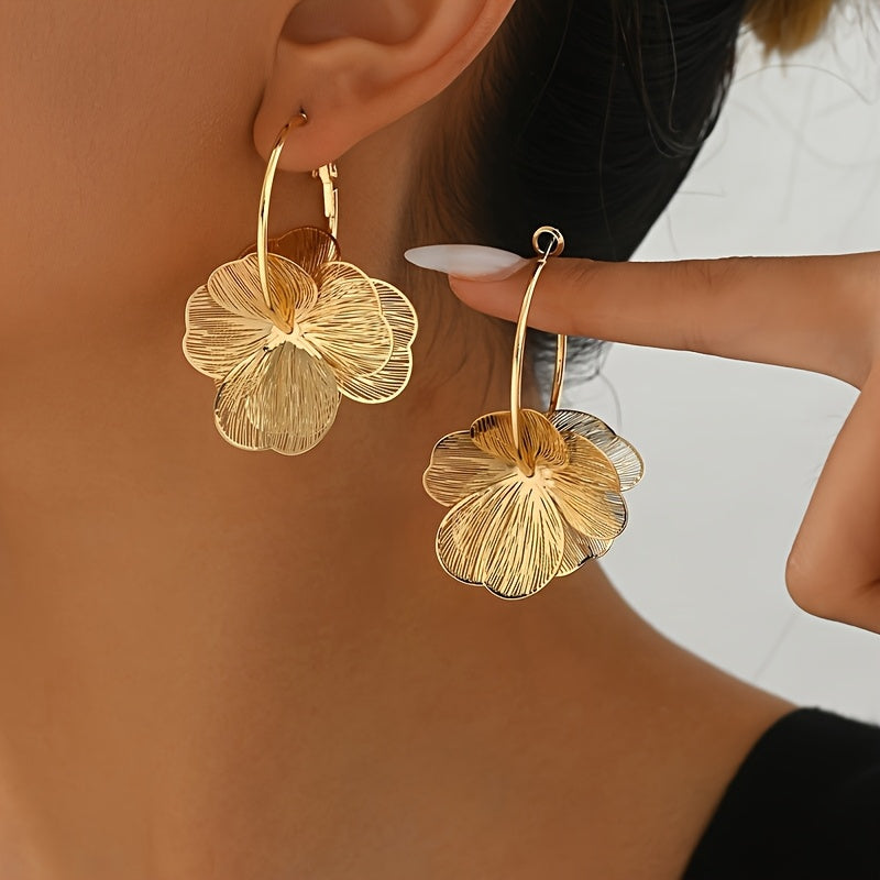 Hollow flower drop earrings